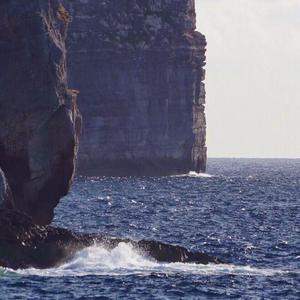 梁朝伟汤唯国外版
